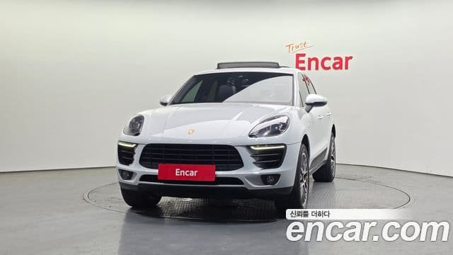 Porsche Macan 2