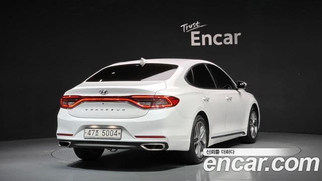 Hyundai Grandeur IG 2