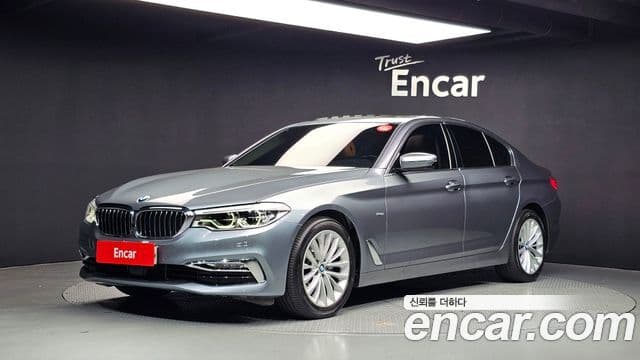 BMW 5 Series (G30)
