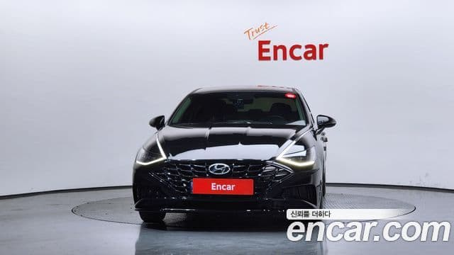 Hyundai Sonata (DN8) 2