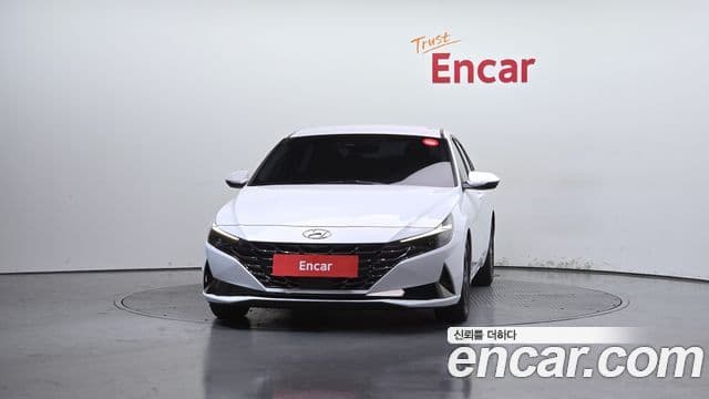Hyundai Avante (CN7) 3