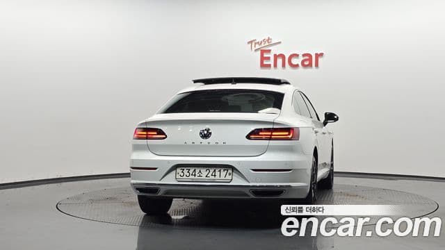 Volkswagen Arteon 4