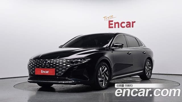 Hyundai The New Grandeur IG Hybrid 1