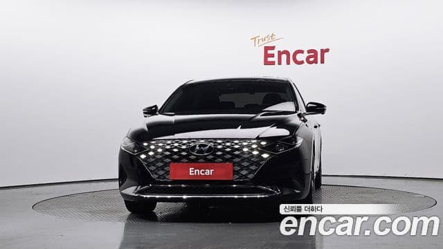 Hyundai The New Grandeur IG Hybrid 3
