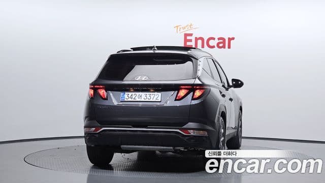 Hyundai Tucson (NX4) 3