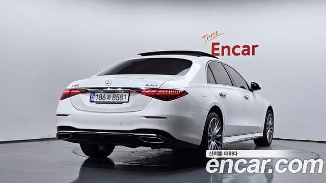 Mercedes-Benz S-Class W223 2