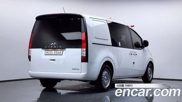 Hyundai Staria 2