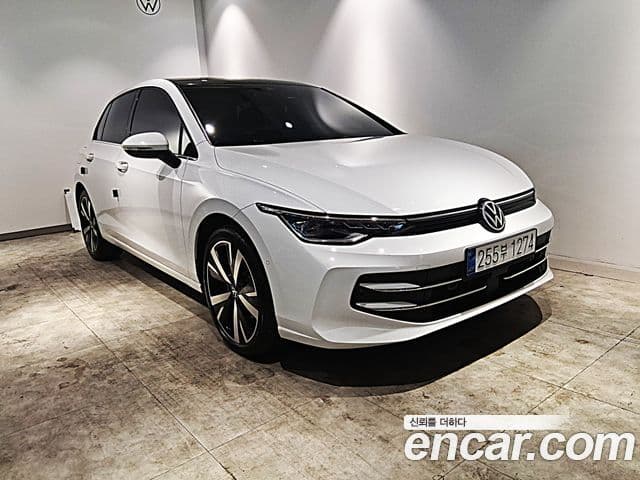 Volkswagen Golf 8th Gen 1