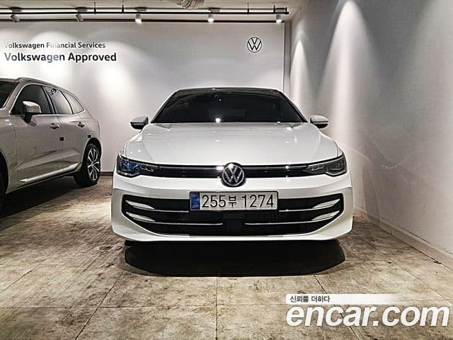 Volkswagen Golf 8th Gen 2