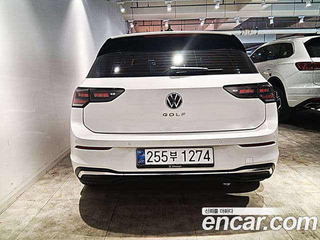 Volkswagen Golf 8th Gen 4