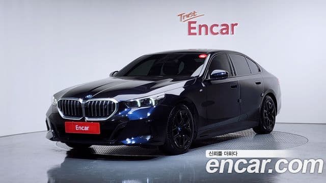 BMW i5 (G60)