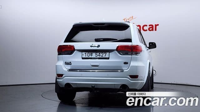 Jeep Grand Cherokee 4