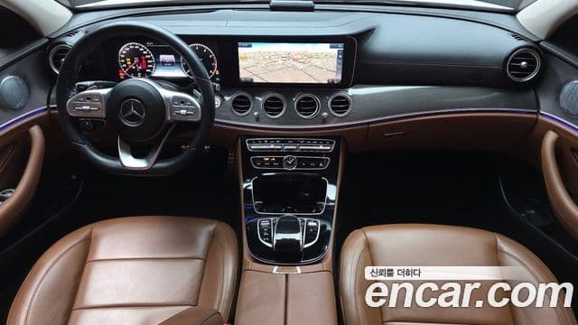 Mercedes-Benz E-Class W213 4