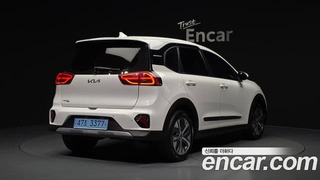 Kia Niro Plus 2