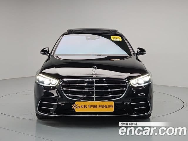 Mercedes-Benz S-Class W223 1
