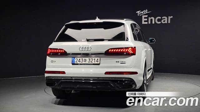 Audi Q7 (4M) 4