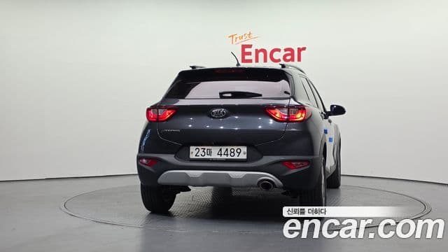 Kia 스토닉 3