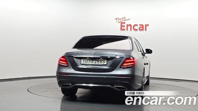 Mercedes-Benz E-Class W213 3