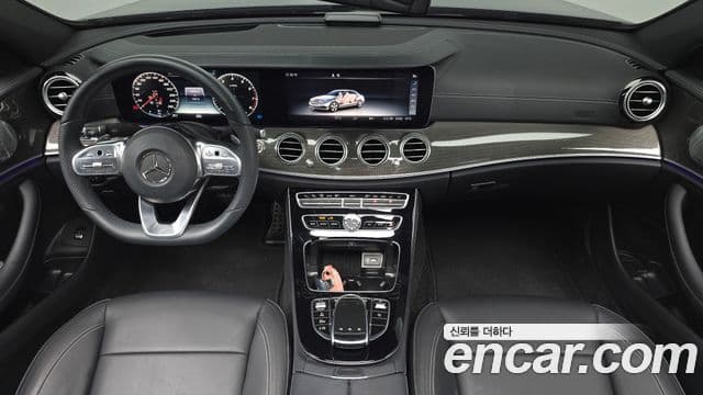 Mercedes-Benz E-Class W213 4