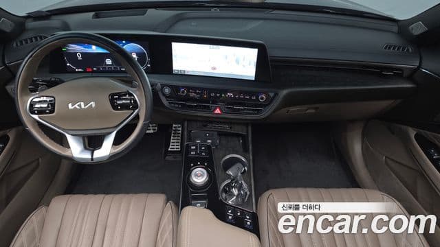 Kia K8 Hybrid 4