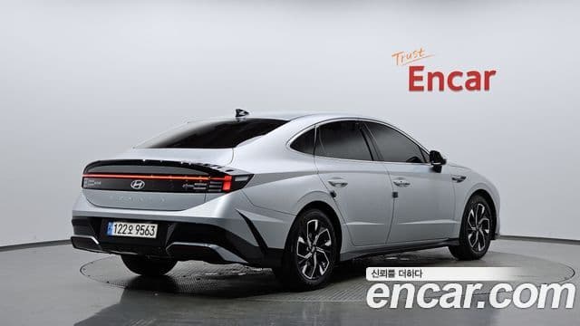 Hyundai Sonata The Edge (DN8) 2