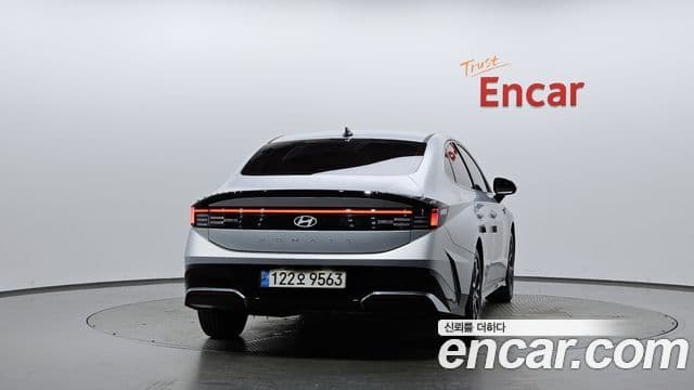 Hyundai Sonata The Edge (DN8) 3