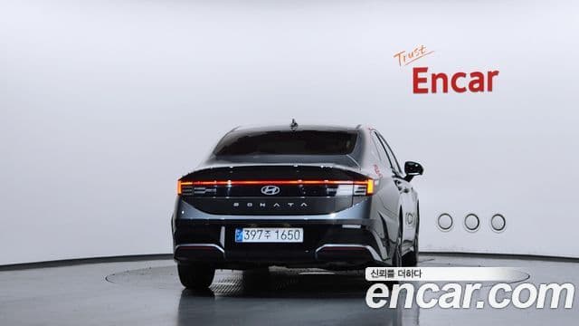 Hyundai Sonata The Edge Hybrid (DN8) 4