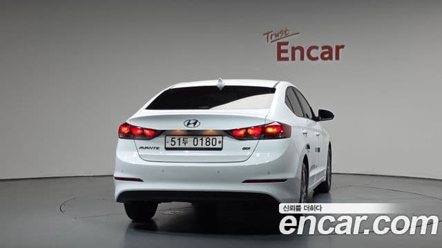 Hyundai Avante AD 4