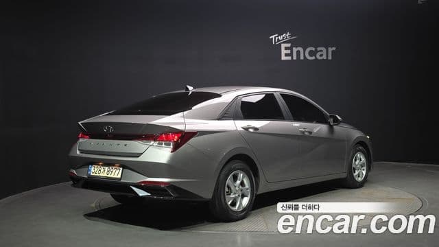 Hyundai Avante (CN7) 2