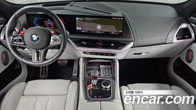 BMW XM (G09) 4