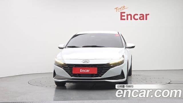 Hyundai Avante (CN7) 3