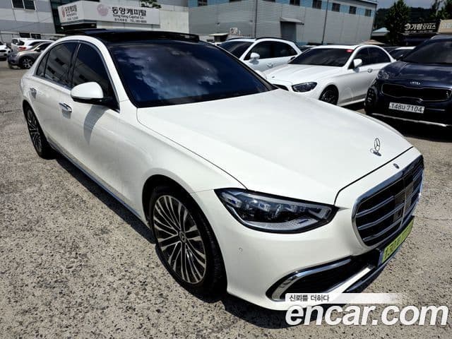 Mercedes-Benz S-Class W223 2