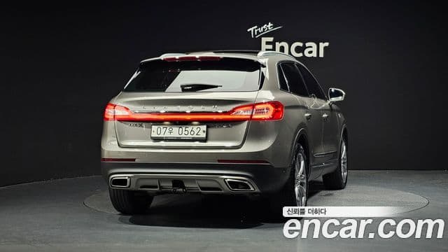 Lincoln MKX 2nd Gen 4