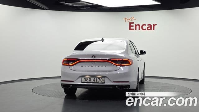 Hyundai Grandeur IG 4