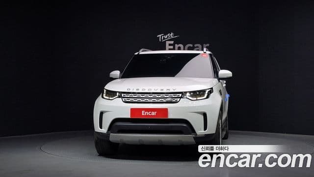 Land Rover Discovery 5 3