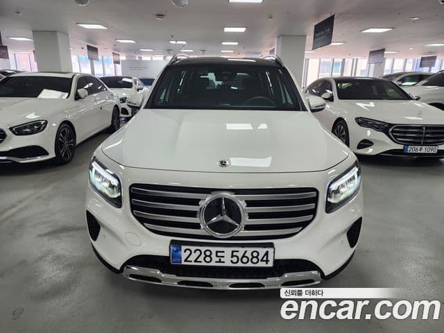 Mercedes-Benz GLB-Class X247