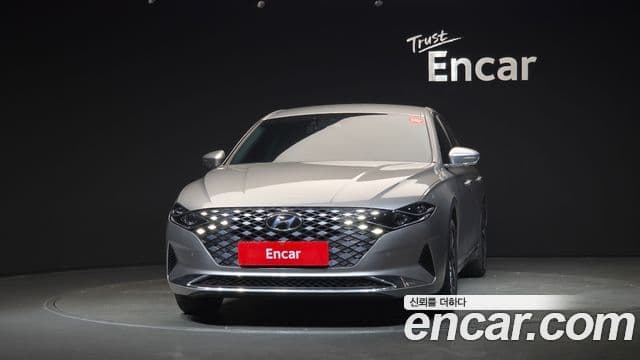 Hyundai The New Grandeur IG Hybrid 2