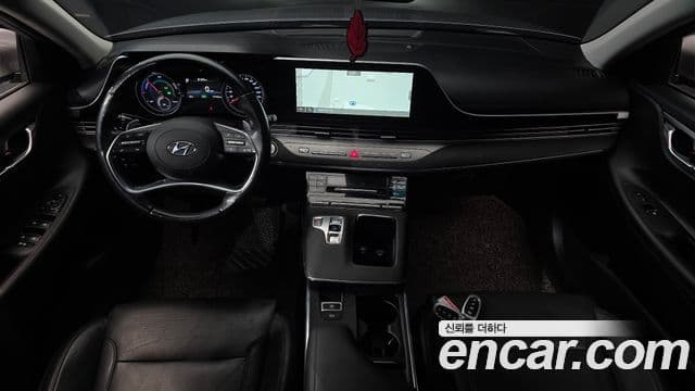 Hyundai The New Grandeur IG Hybrid 4