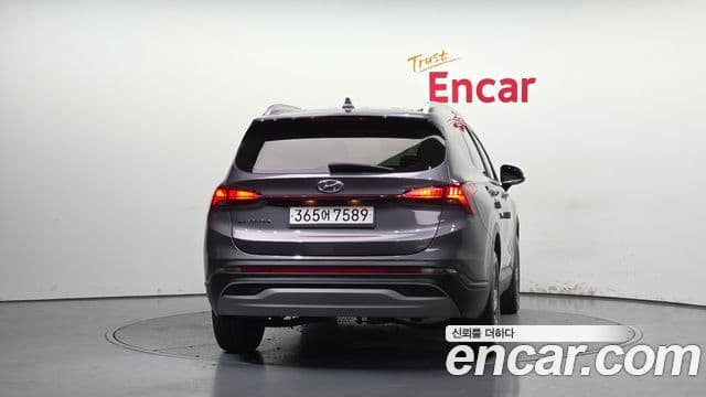 Hyundai The New Santa Fe 4