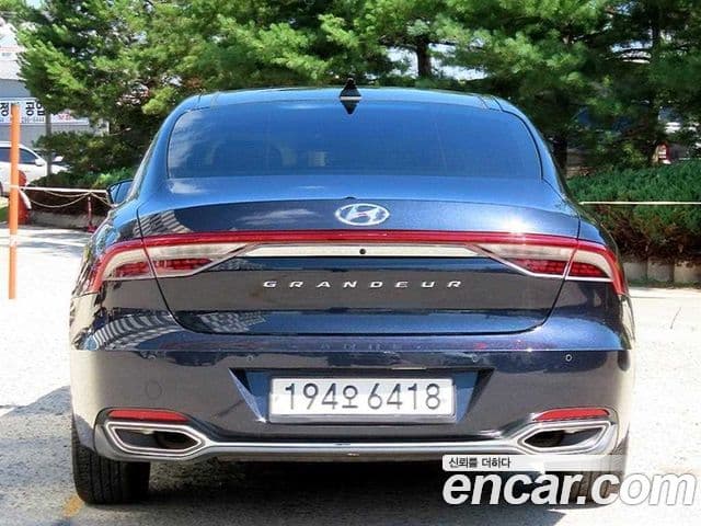 Hyundai The New Grandeur IG Hybrid 3