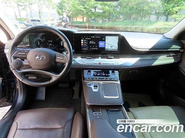 Hyundai The New Grandeur IG Hybrid 4