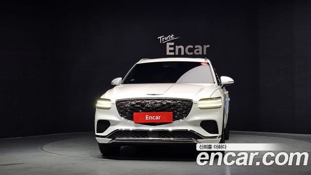 Genesis GV70 3