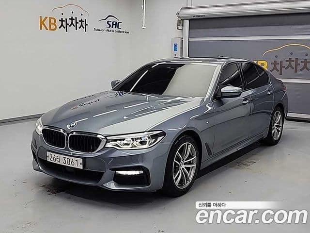 BMW 5 Series (G30)