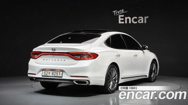 Hyundai Grandeur IG 2