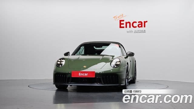 Porsche 911 (992) 2