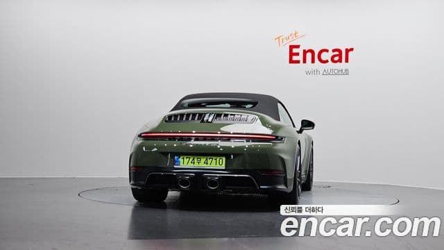 Porsche 911 (992) 3