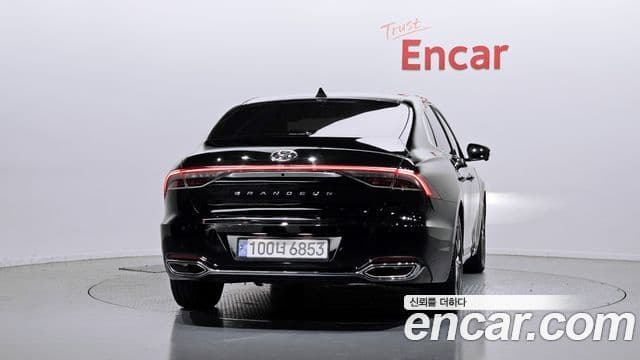 Hyundai The New Grandeur IG 3