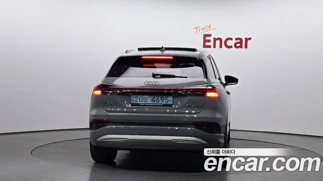 Audi Q4 e-트론 (F4) 3