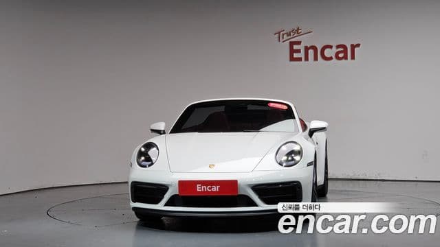 Porsche 911 (992) 3