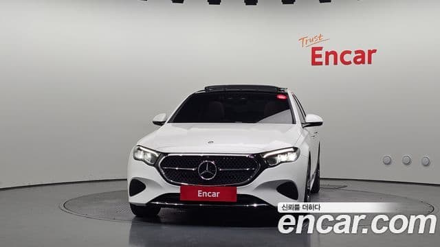 Mercedes-Benz E-Class W214 3